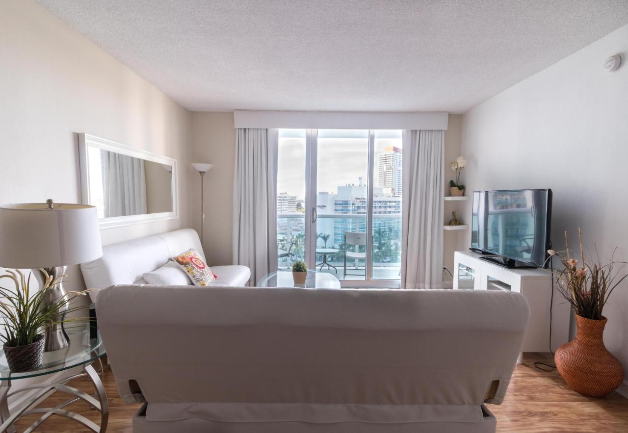 Tides Hollywood Apartments Fort Lauderdale Bagian luar foto