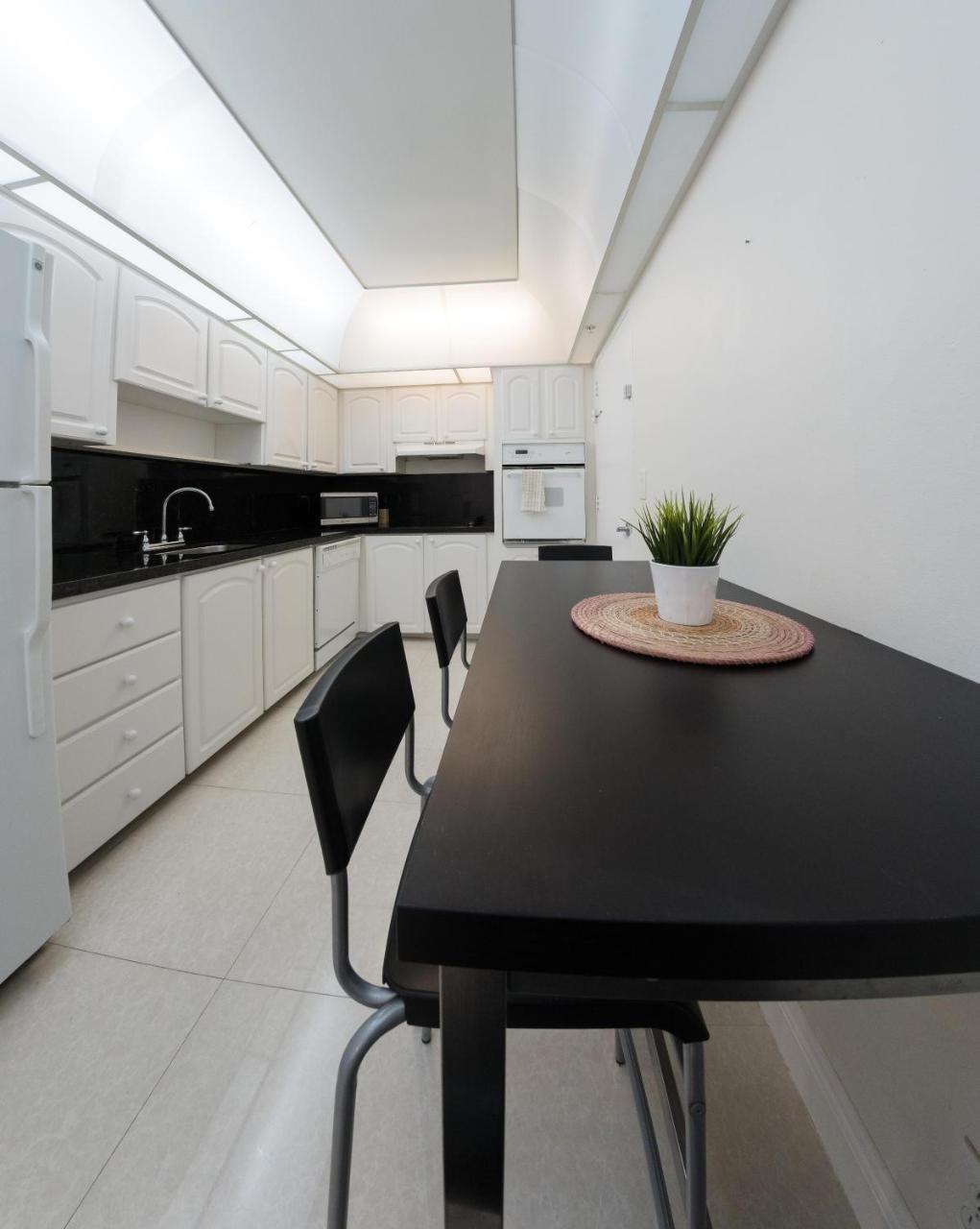Tides Hollywood Apartments Fort Lauderdale Bagian luar foto